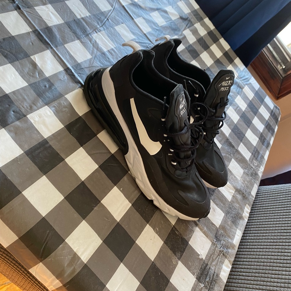 Nike react